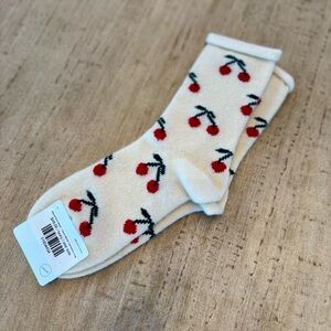 Cashmere Cherry Patterned Cream Socks